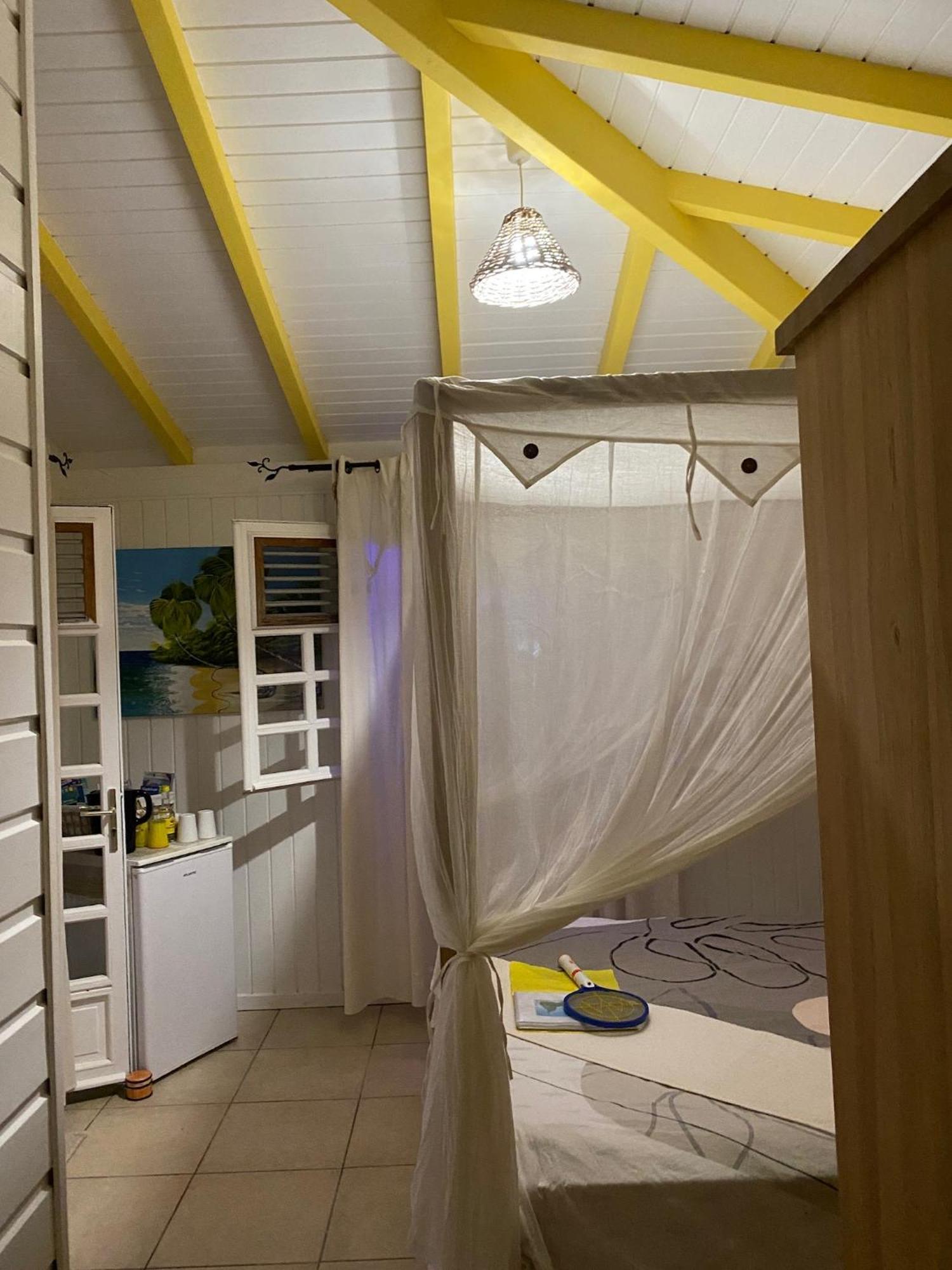 Au Bel'Vue Chez Sandrine "Gite & Chambre D'Hotes" เลอ มูเล่ ภายนอก รูปภาพ