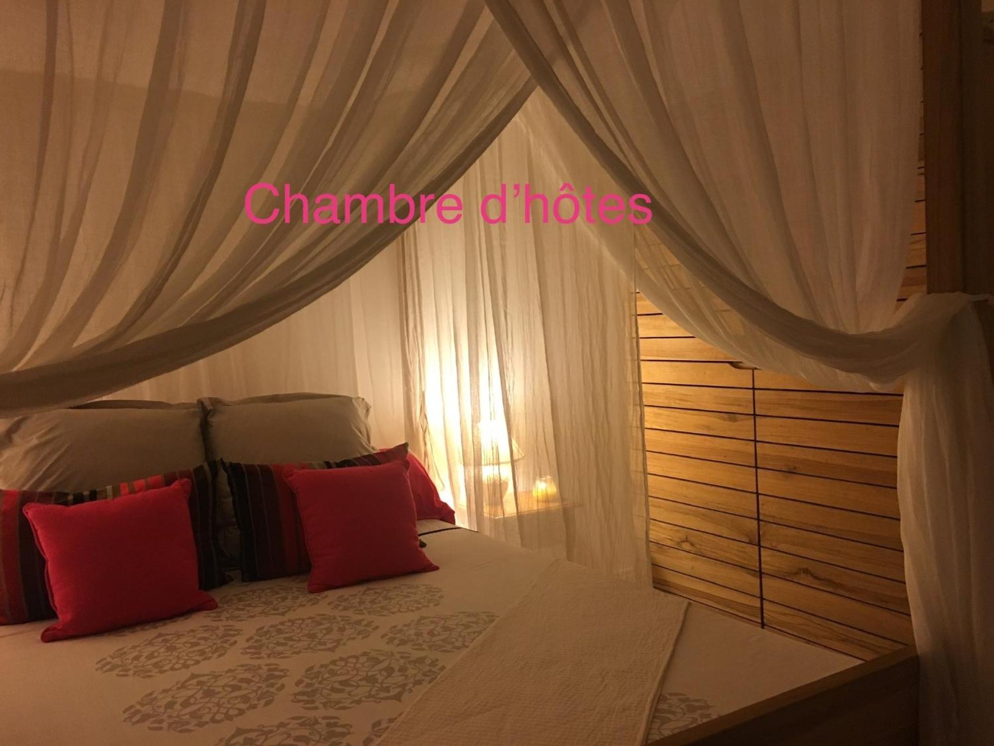 Au Bel'Vue Chez Sandrine "Gite & Chambre D'Hotes" เลอ มูเล่ ภายนอก รูปภาพ