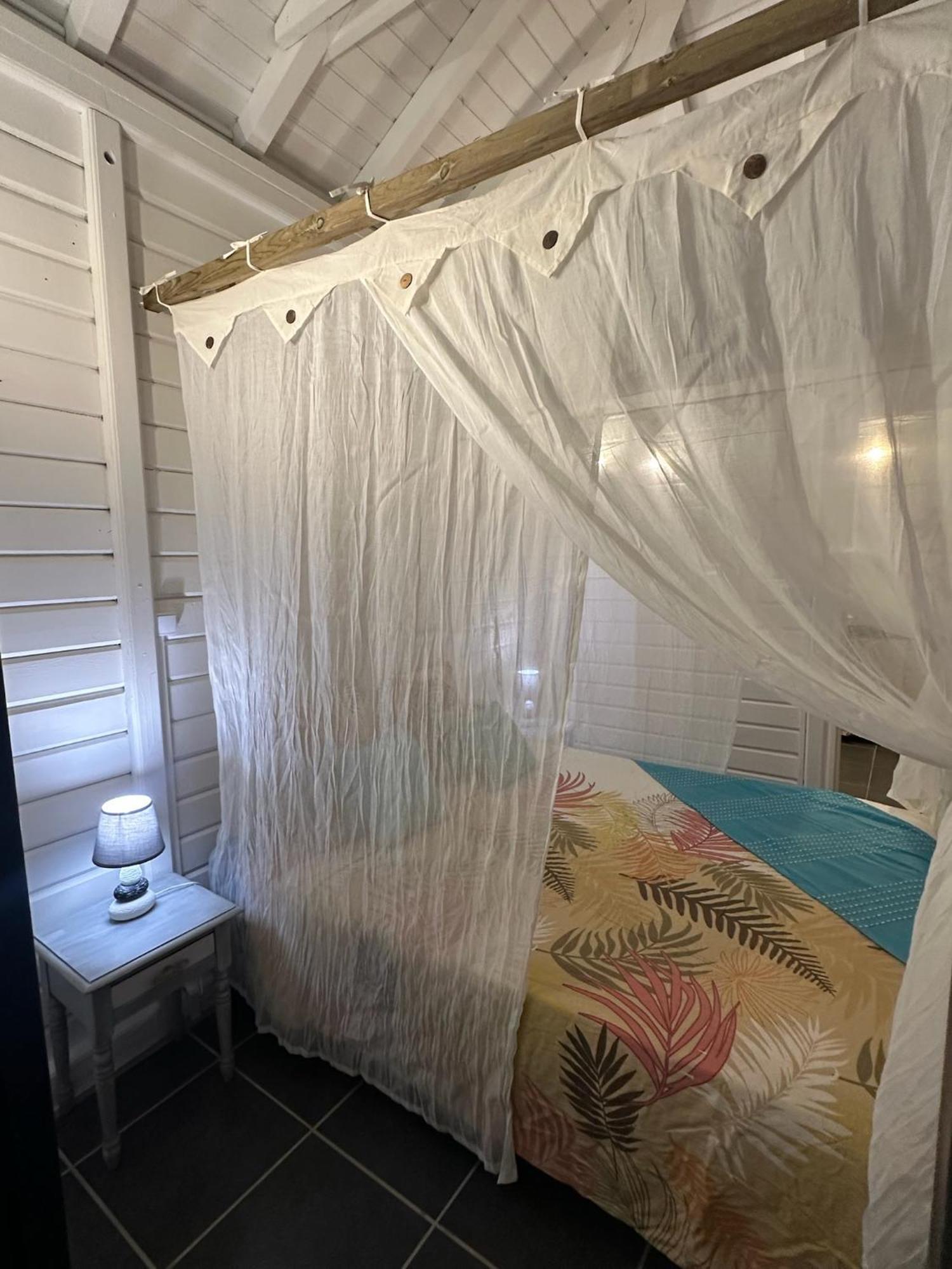 Au Bel'Vue Chez Sandrine "Gite & Chambre D'Hotes" เลอ มูเล่ ภายนอก รูปภาพ